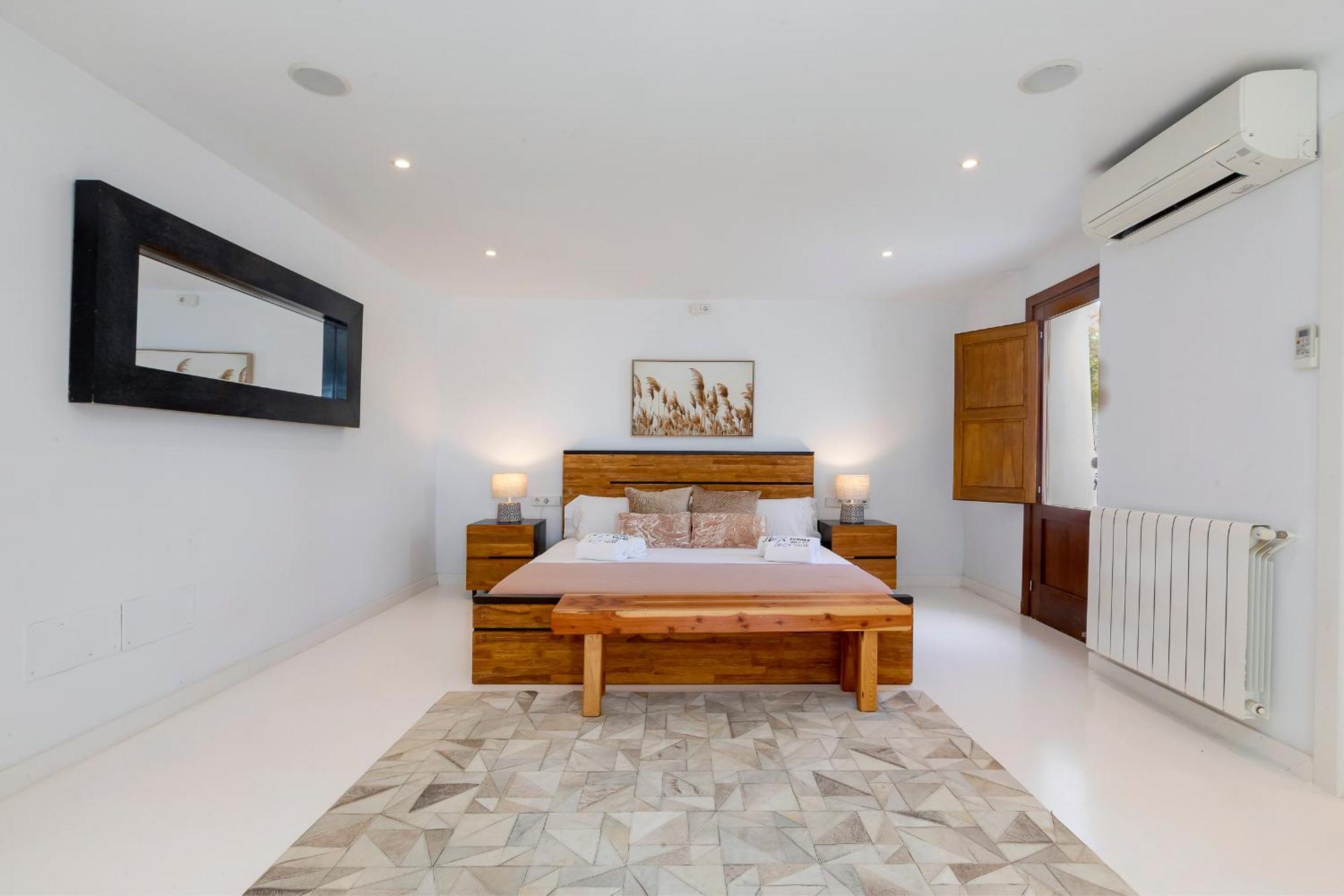 Villa Near Ibiza Town Sleeps 11 To 13 Guests Can Furnet Buitenkant foto