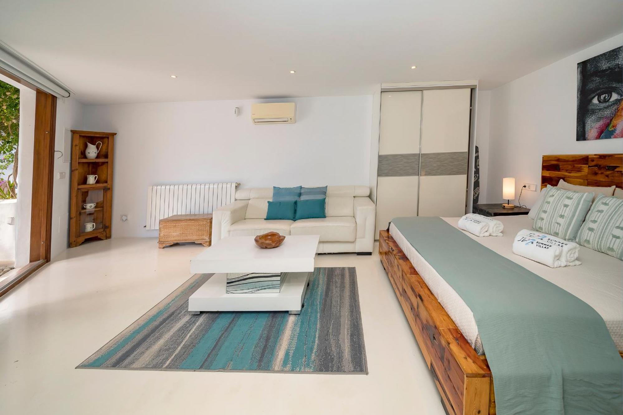 Villa Near Ibiza Town Sleeps 11 To 13 Guests Can Furnet Buitenkant foto