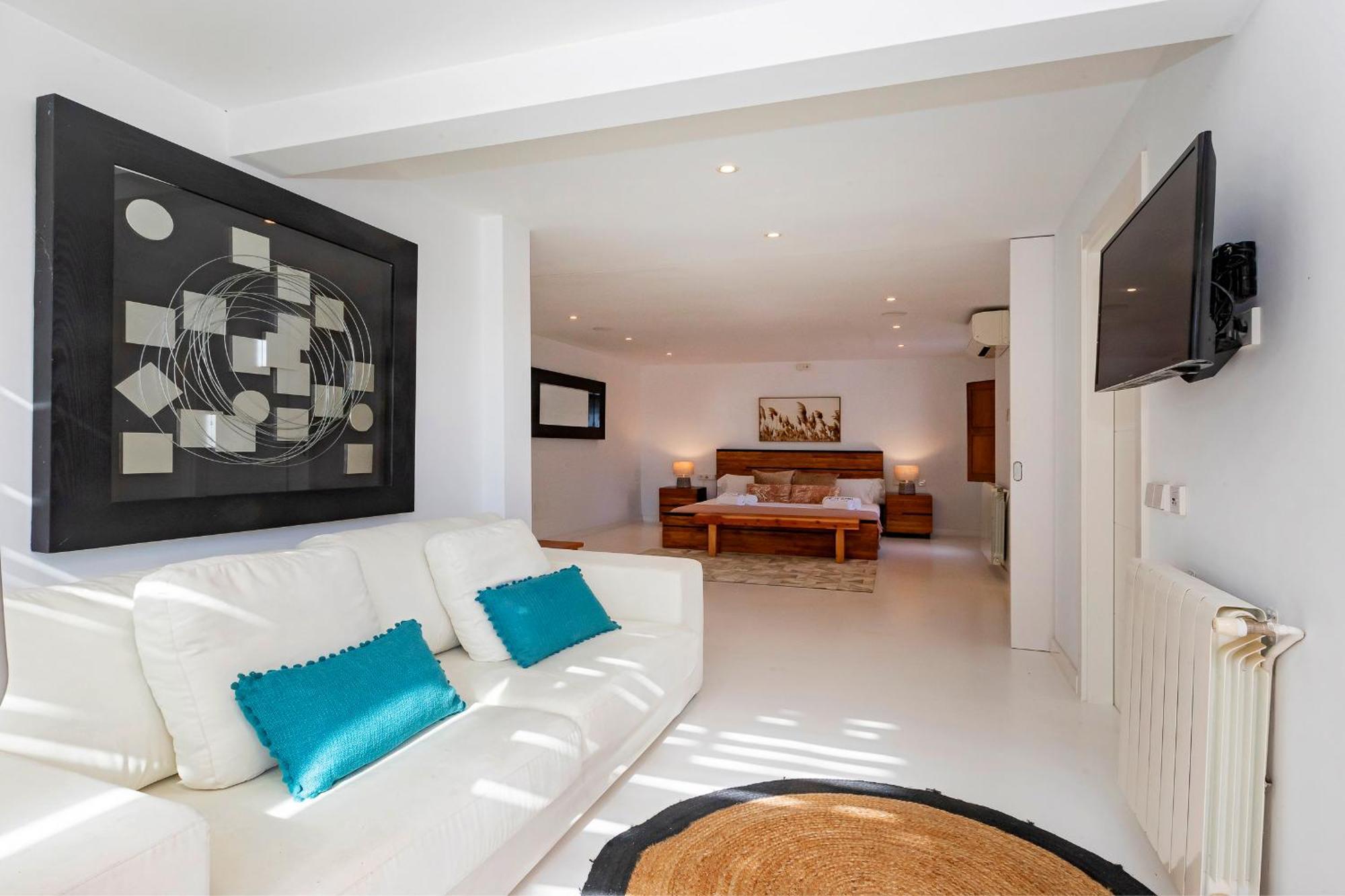 Villa Near Ibiza Town Sleeps 11 To 13 Guests Can Furnet Buitenkant foto
