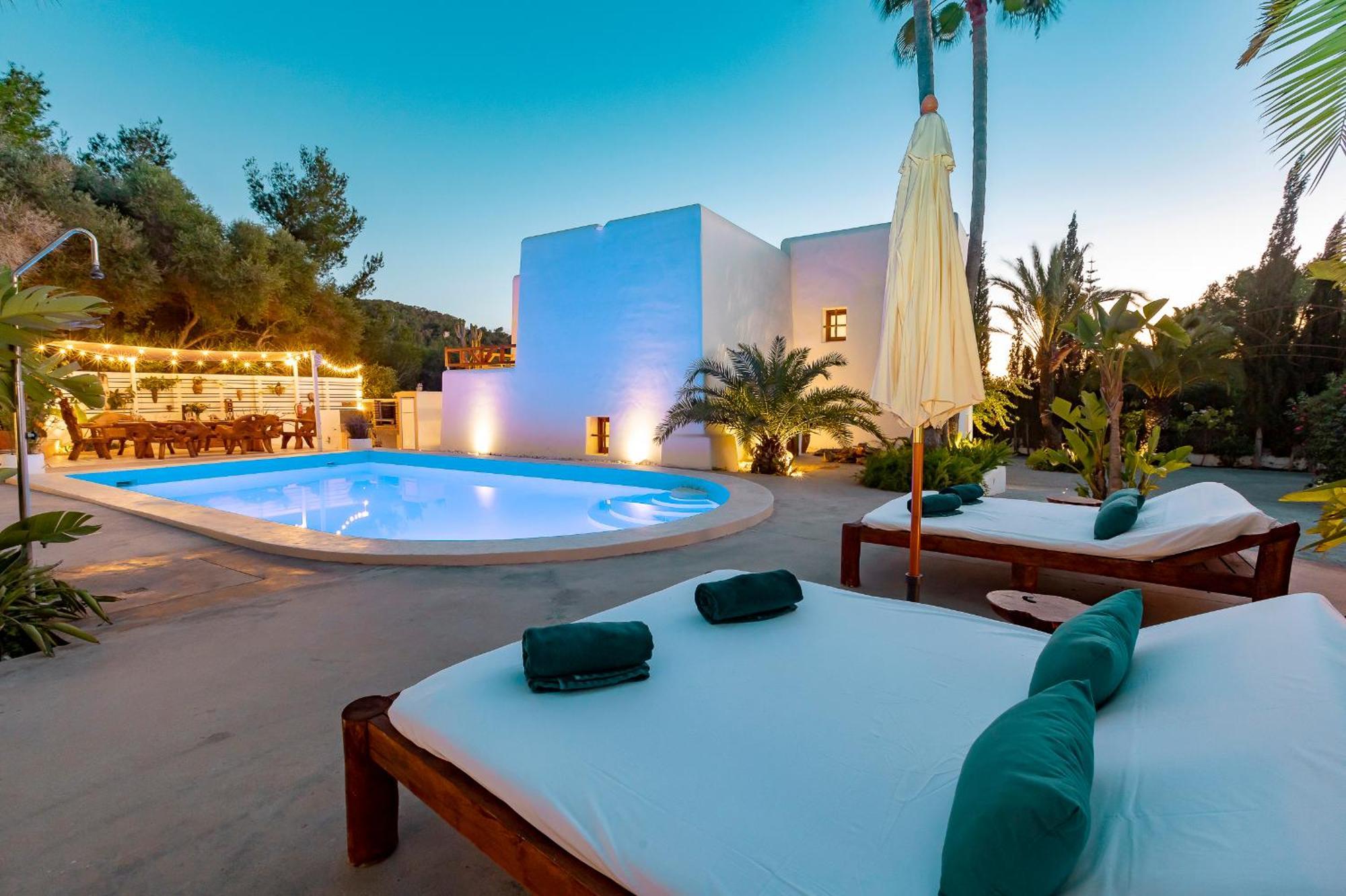 Villa Near Ibiza Town Sleeps 11 To 13 Guests Can Furnet Buitenkant foto