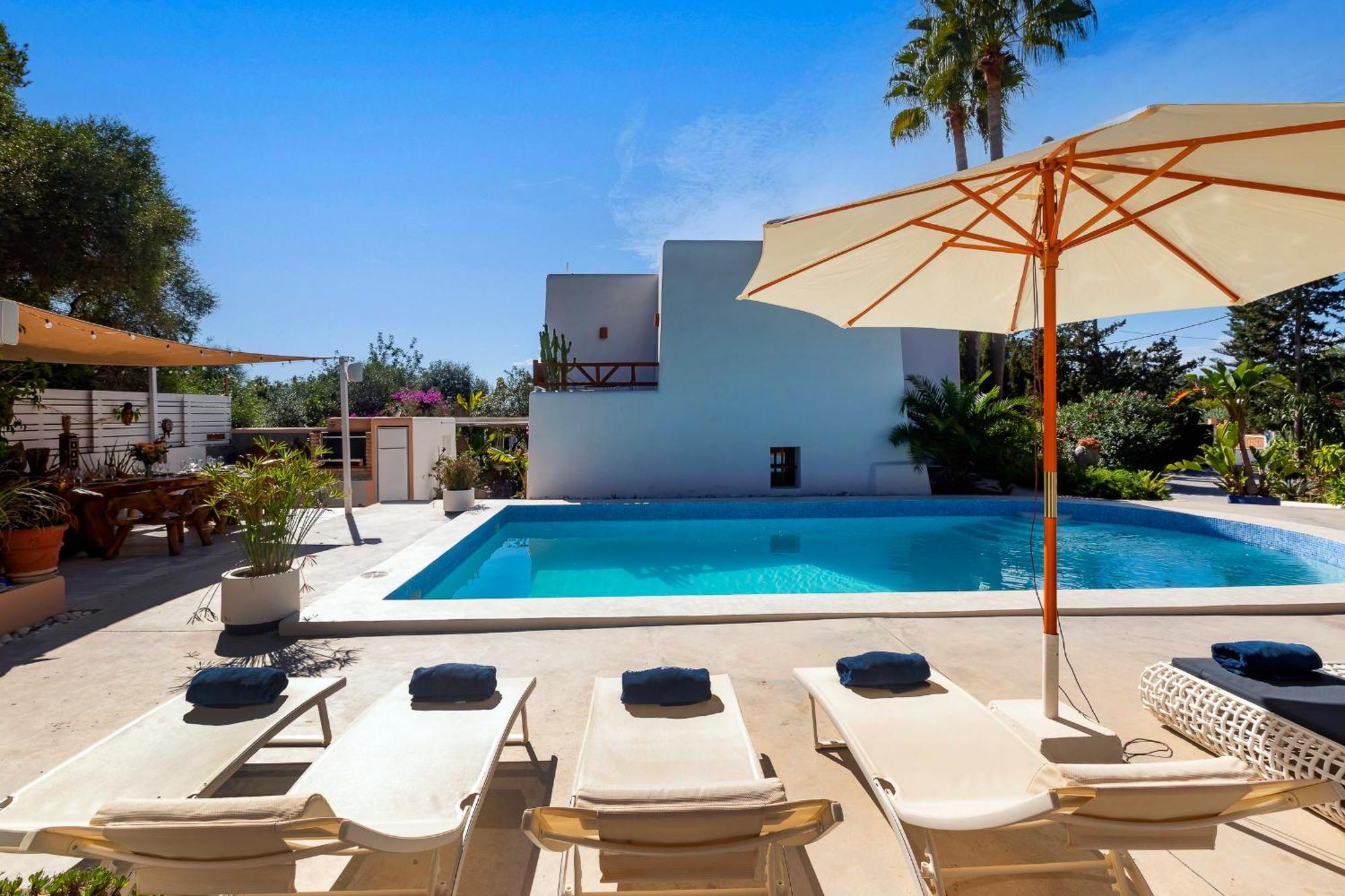Villa Near Ibiza Town Sleeps 11 To 13 Guests Can Furnet Buitenkant foto